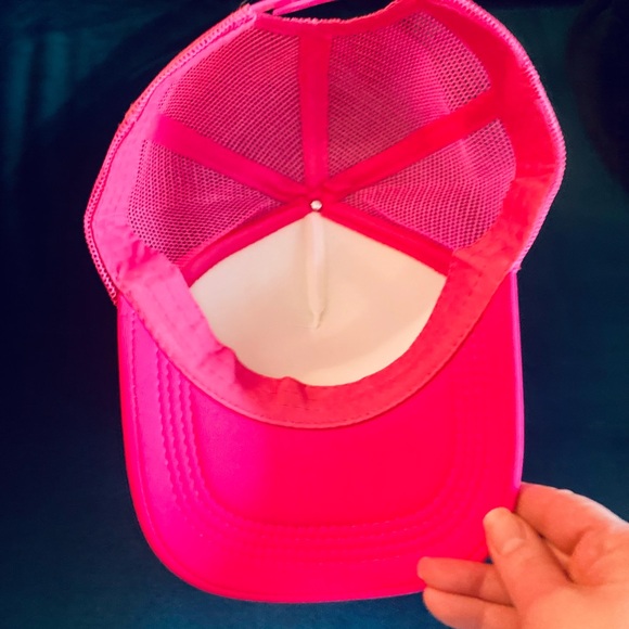 Pink and White trucker hat - Picture 2 of 4